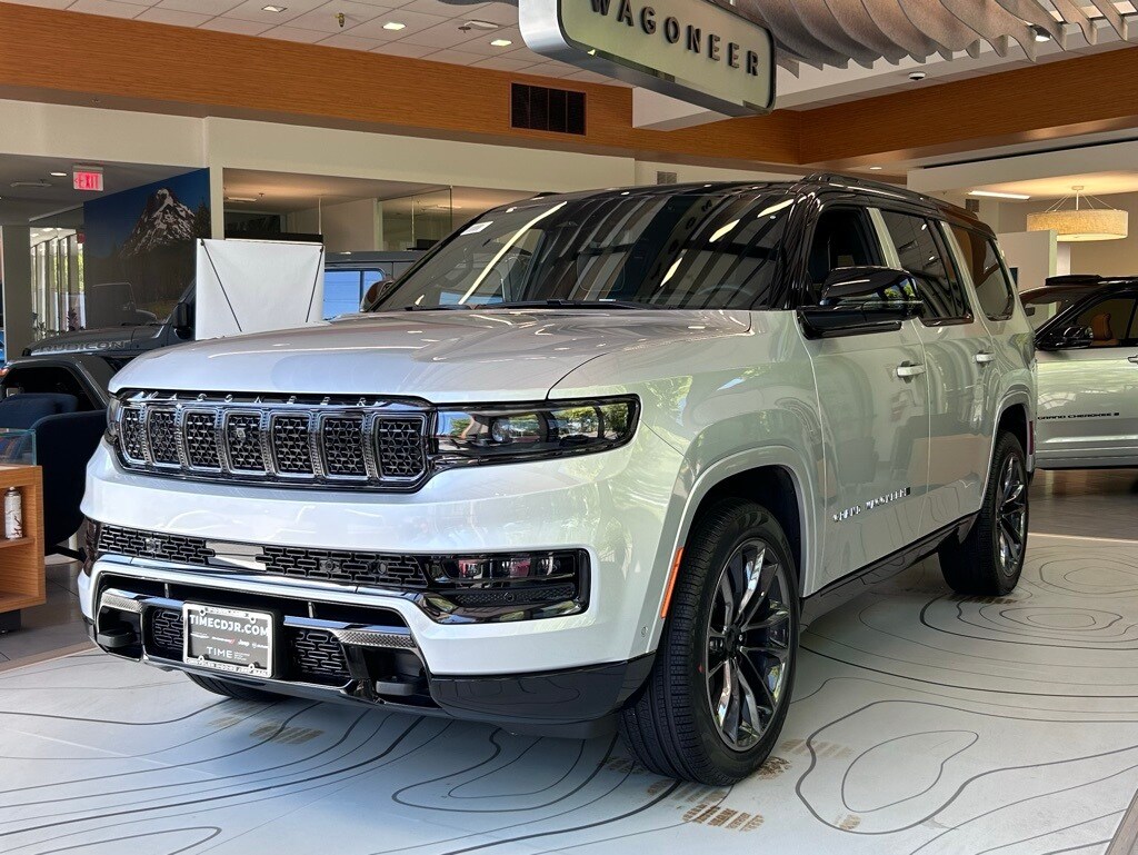 2025 Jeep Grand Wagoneer II photo 3