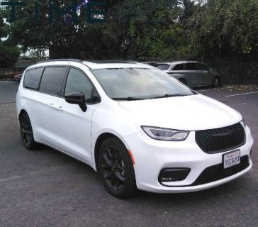 2025 Chrysler Pacifica Minivan/Van 