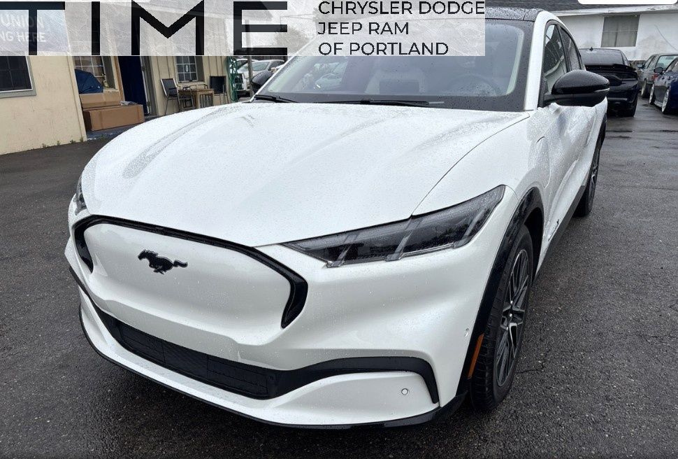 2024 Ford Mustang-Mach-e Premium's photo
