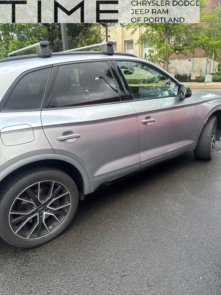 2022 Audi SQ5 Premium Plus's photo