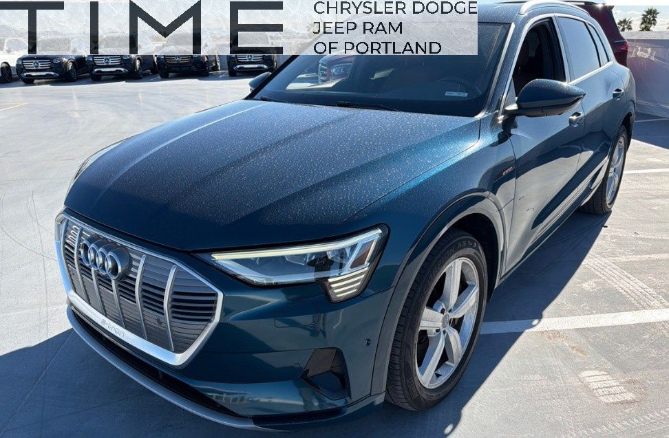 2019 Audi e-tron Premium Plus