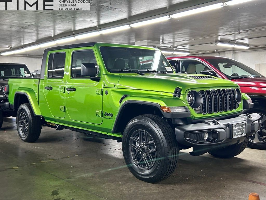 2025 Jeep Gladiator Sport S's photo