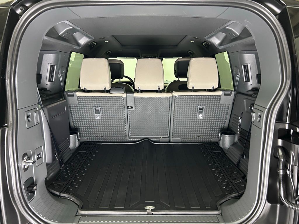 2022 Land Rover Defender XS Edition - Photo 17