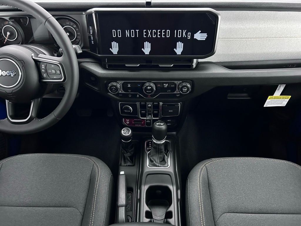 2025 Jeep Wrangler 4-Door Willys - Photo 47