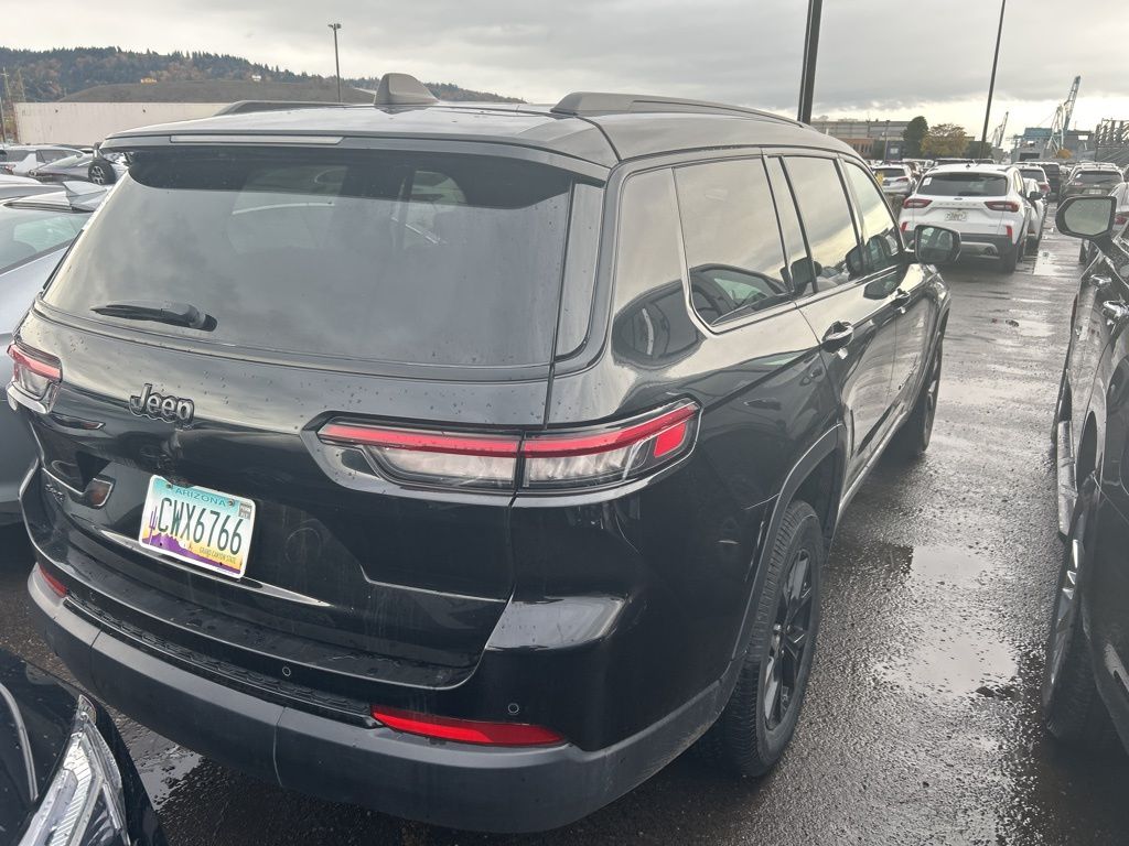 2024 Jeep Grand Cherokee Altitude photo 3