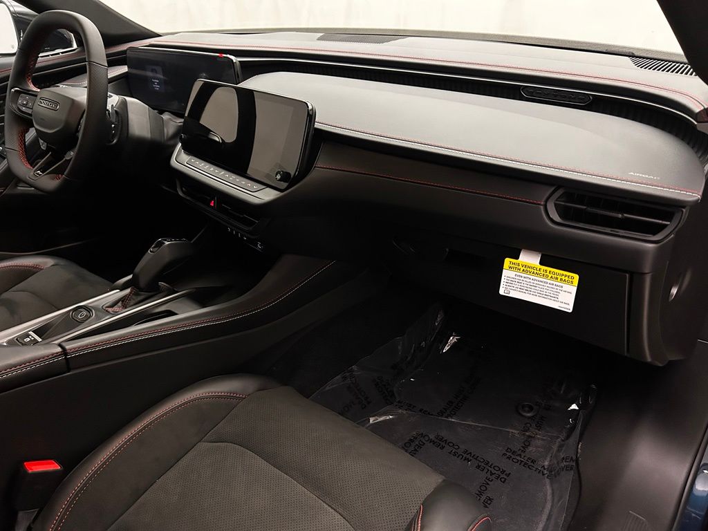 2026 Dodge Charger Daytona Scat Pack - Photo 18