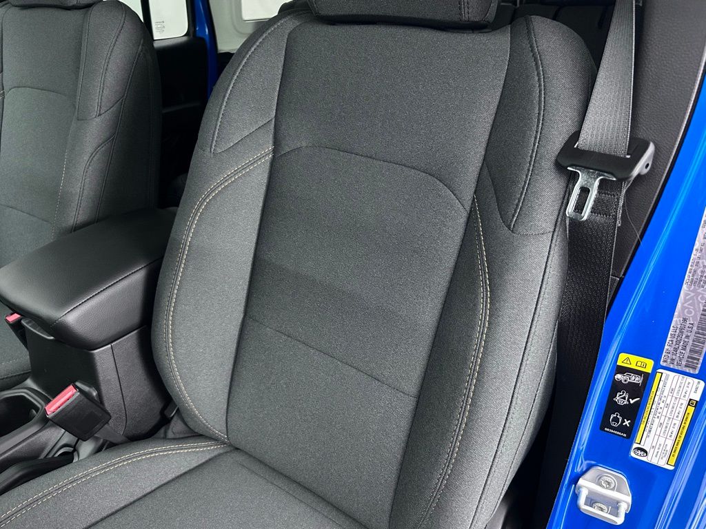 2025 Jeep Wrangler 4-Door Willys - Photo 23