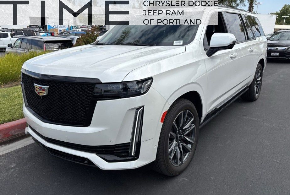 2022 Cadillac Escalade ESV 4WD Sport Platinum's photo