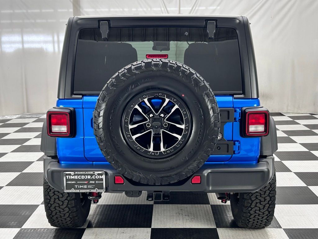 2025 Jeep Wrangler 4-Door Willys - Photo 7