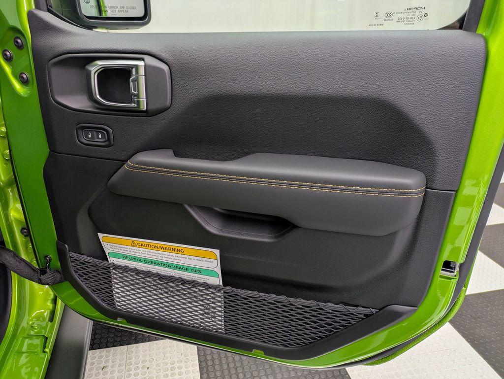 2025 Jeep Wrangler 4-Door Rubicon 392 Final Edition - Photo 19