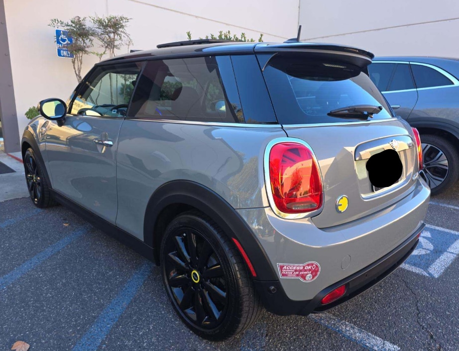 Used 2021 MINI Hardtop 2 Door SE with VIN WMWXP3C0XM2P21120 for sale in Portland, OR