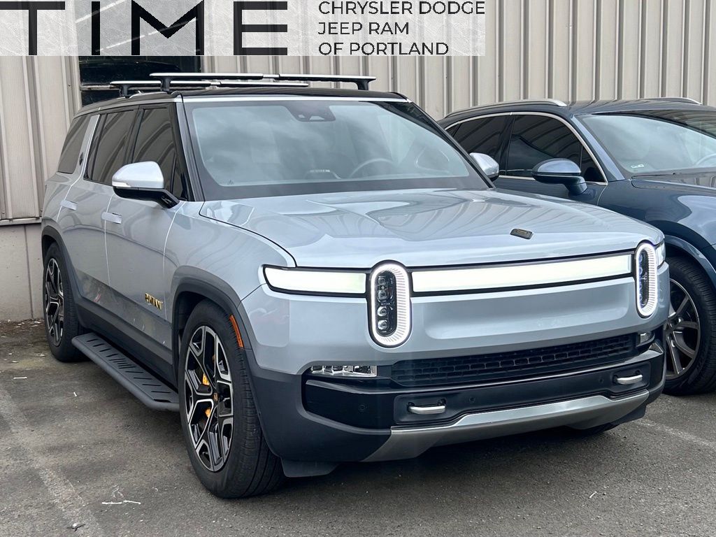 2023 Rivian R1S Adventure Quad-Motor Large Pack's photo
