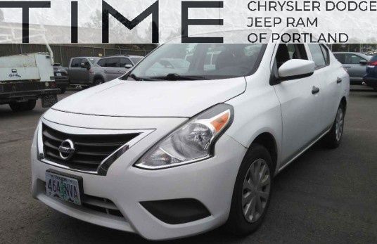 2019 Nissan Versa's photo