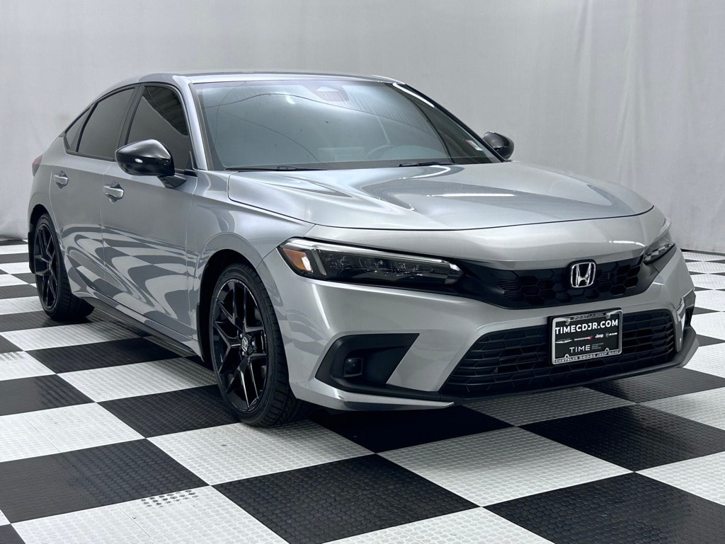 Used 2023 Honda Civic Hatchback Sport with VIN 19XFL2H82PE018038 for sale in Portland, OR