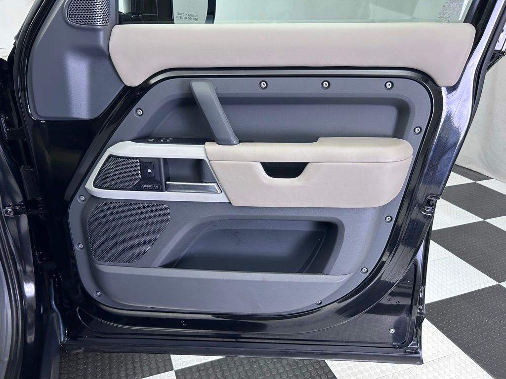 2022 Land Rover Defender XS Edition - Photo 40