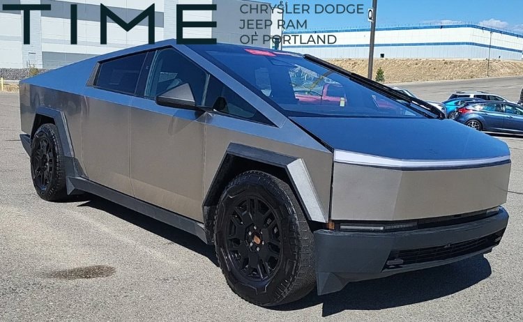 Used 2025 Tesla Cybertruck Cyberbeast with VIN 7G2CEHEEXSA078365 for sale in Portland, OR
