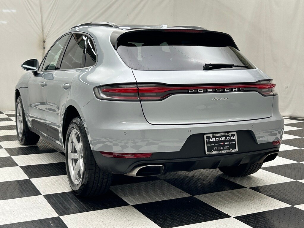 2021 Porsche Macan Base photo 4