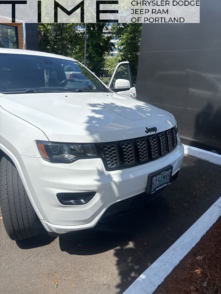 2020 Jeep Grand Cherokee Altitude 4WD's photo