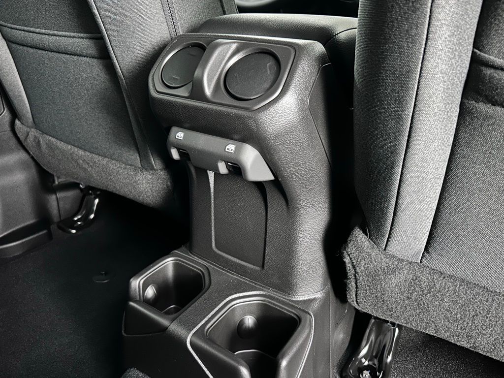 2025 Jeep Wrangler 4-Door Willys - Photo 32