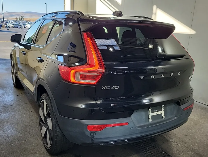 Used 2023 Volvo XC40 Ultimate with VIN YV4ED3UM9P2024480 for sale in Portland, OR