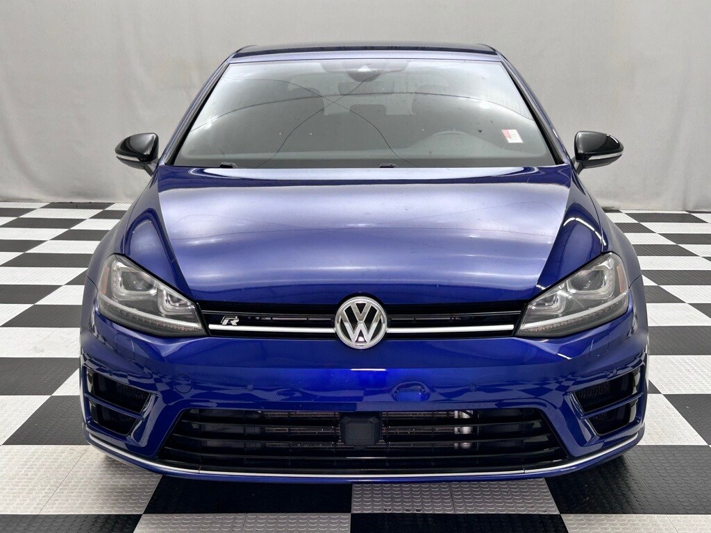 2017 Volkswagen Golf R 4Motion photo 3