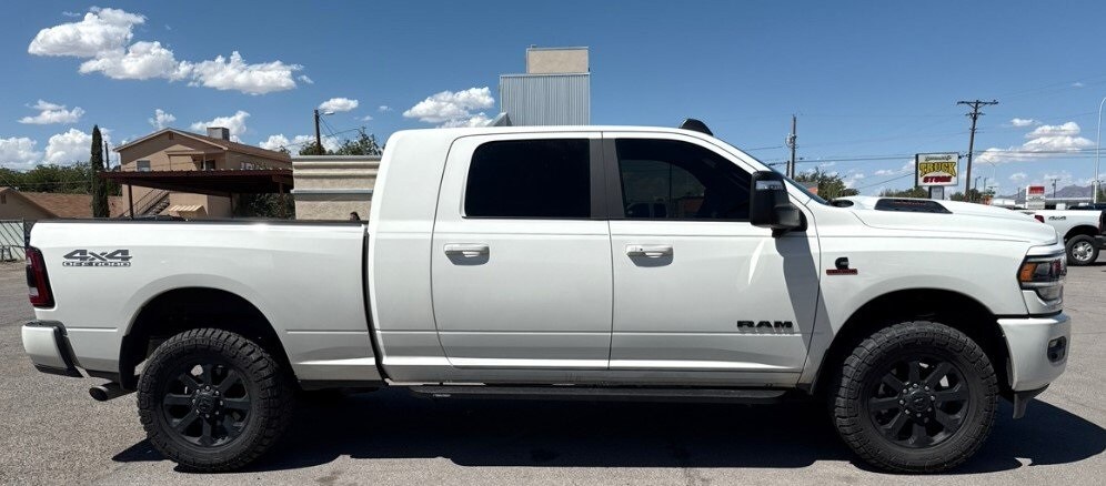 2024 Ram 2500 Laramie photo 2
