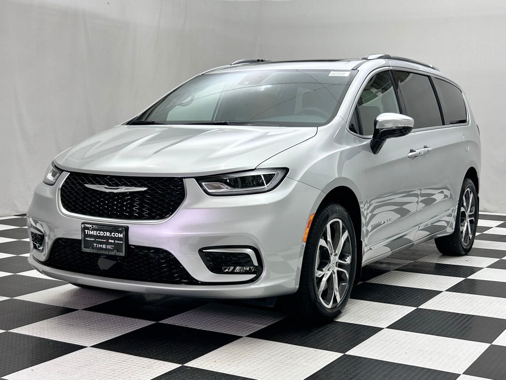 New 2026 Chrysler Pacifica Pinnacle Passenger Van