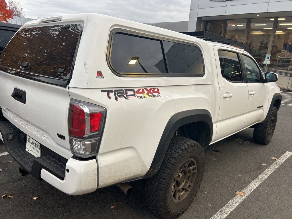 2020 Toyota Tacoma TRD Off-Road photo 3