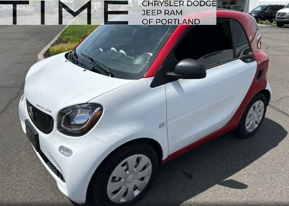 2017 smart fortwo electric drive pure coupe's photo