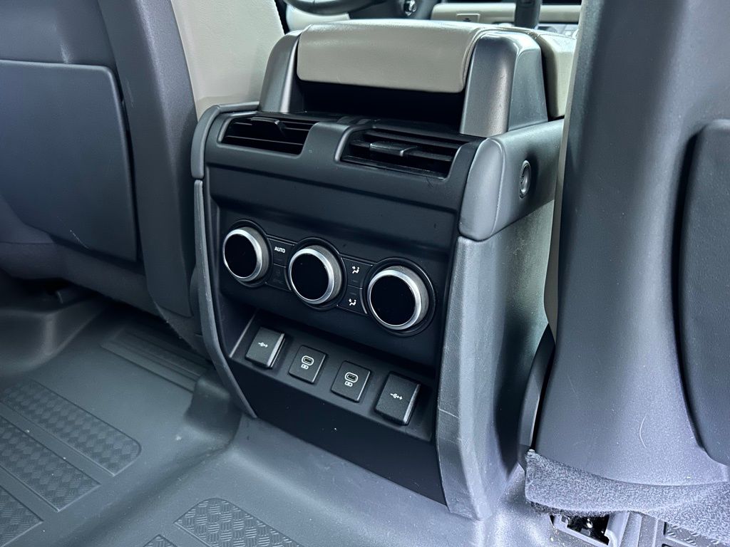 2022 Land Rover Defender XS Edition - Photo 37