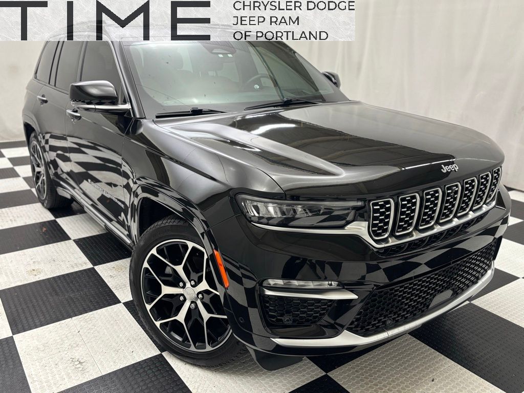 2023 Jeep Grand Cherokee Summit Reserve's photo
