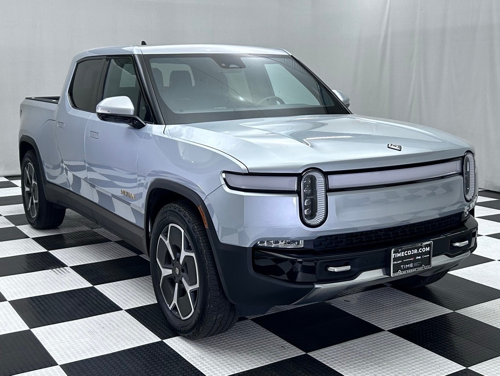 Used 2023 Rivian R1T Adventure with VIN 7FCTGAAA8PN020882 for sale in Portland, OR