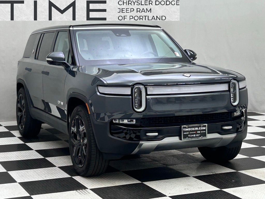 2024 Rivian R1S Adventure Dual-Motor Max Pack's photo