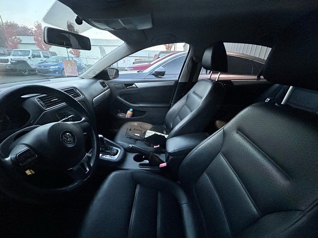 2013 Volkswagen Jetta 2.5L SE photo 2