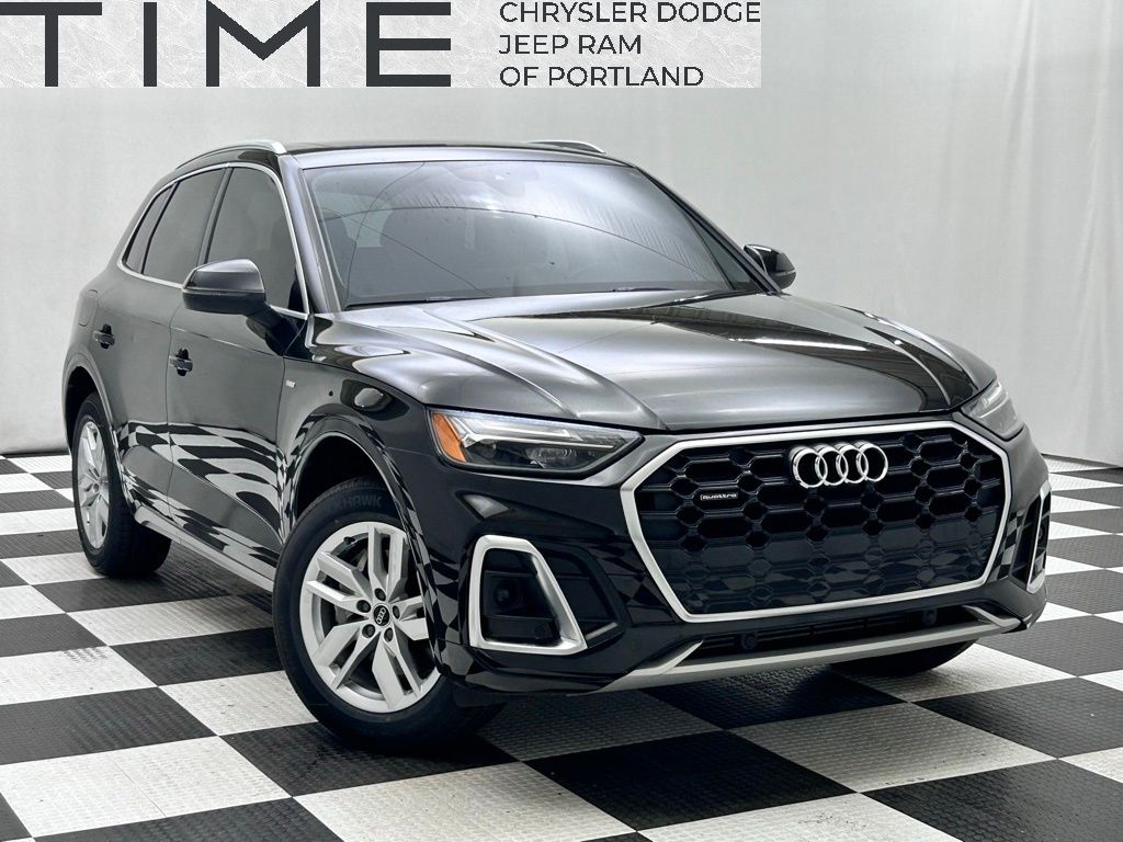 2023 Audi Q5 45 Premium's photo