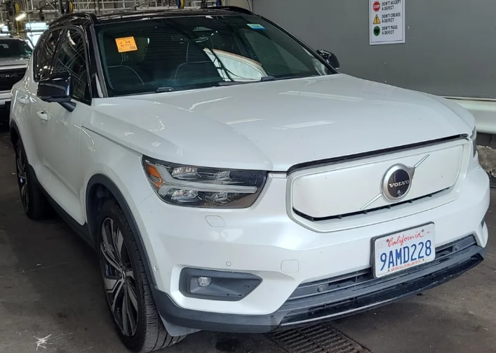 Used 2022 Volvo XC40 Ultimate with VIN YV4ED3UB4N2731479 for sale in Portland, OR