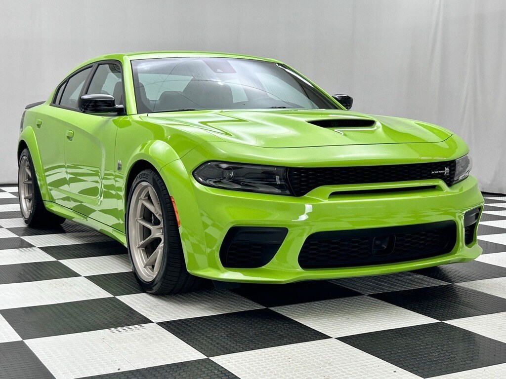 2023 Dodge Charger R/T Scat Pack Widebody photo 2