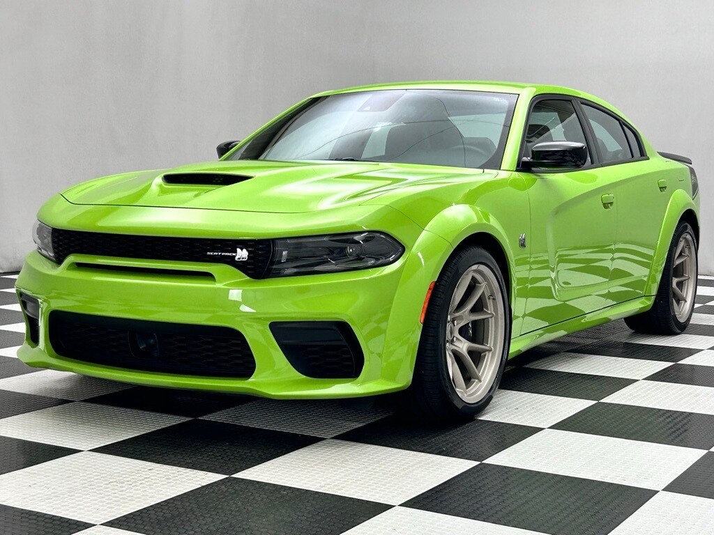 2023 Dodge Charger R/T Scat Pack Widebody photo 4