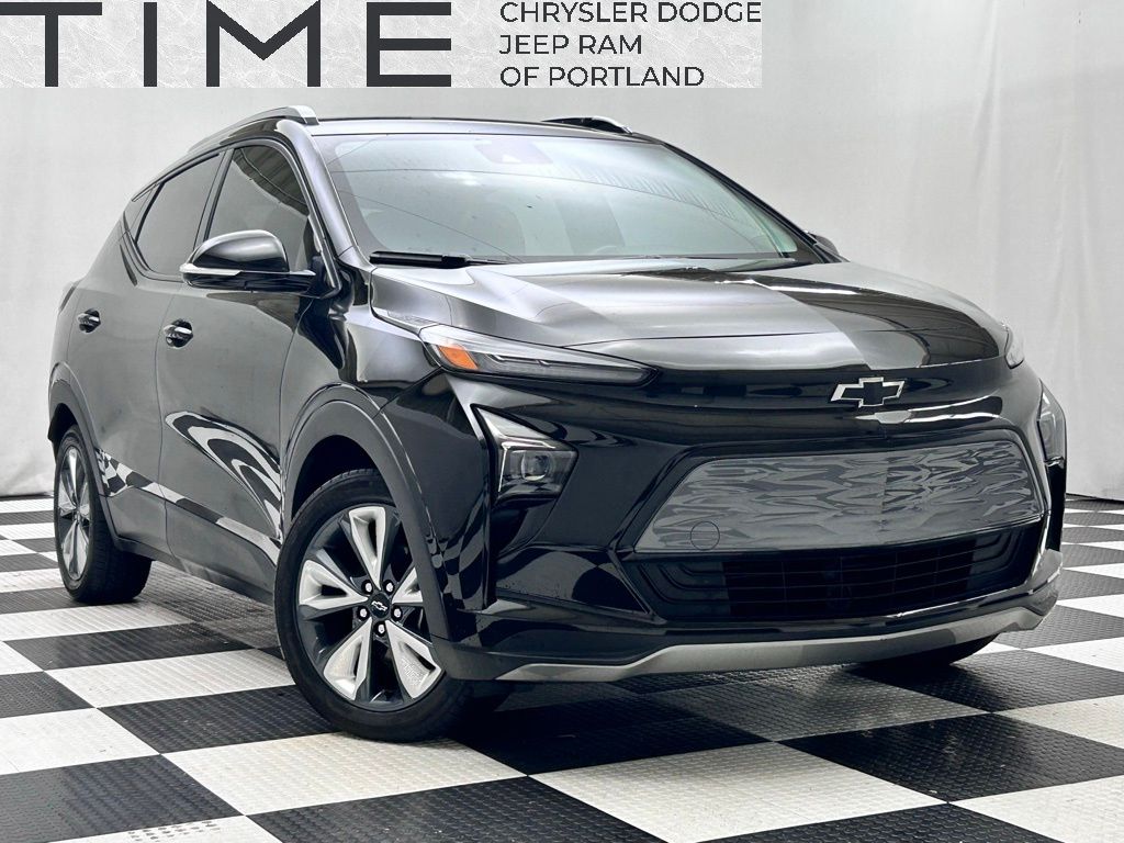 2022 Chevrolet Bolt EUV LT's photo