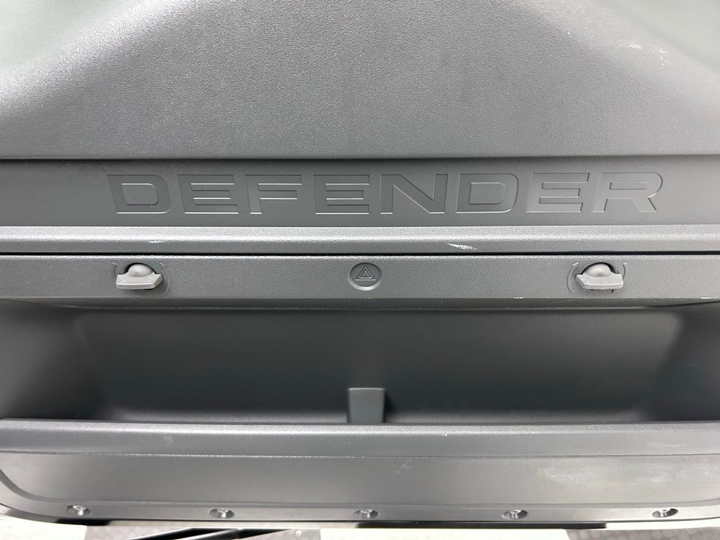 2022 Land Rover Defender XS Edition - Photo 23