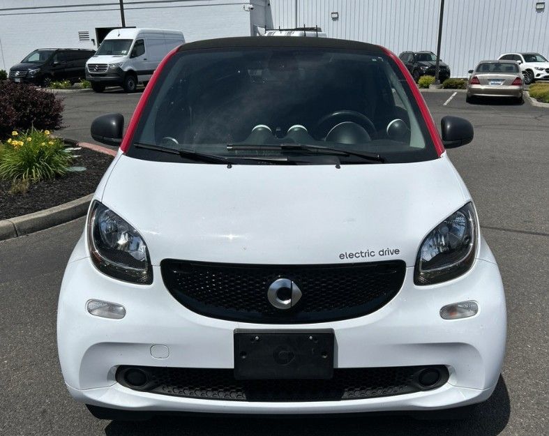 Used 2017 smart fortwo pure with VIN WMEFJ9BA7HK230007 for sale in Portland, OR