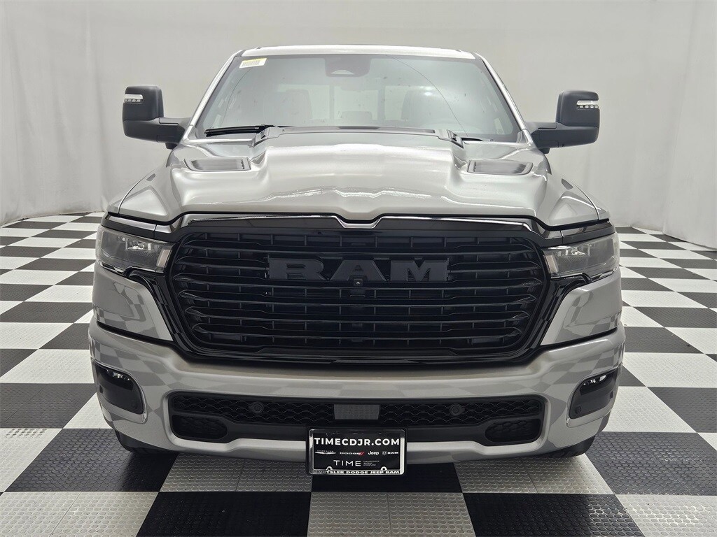 2025 Ram 1500 Laramie photo 2