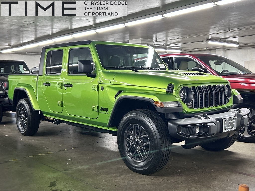 New 2025 Jeep Gladiator Sport S Pickup