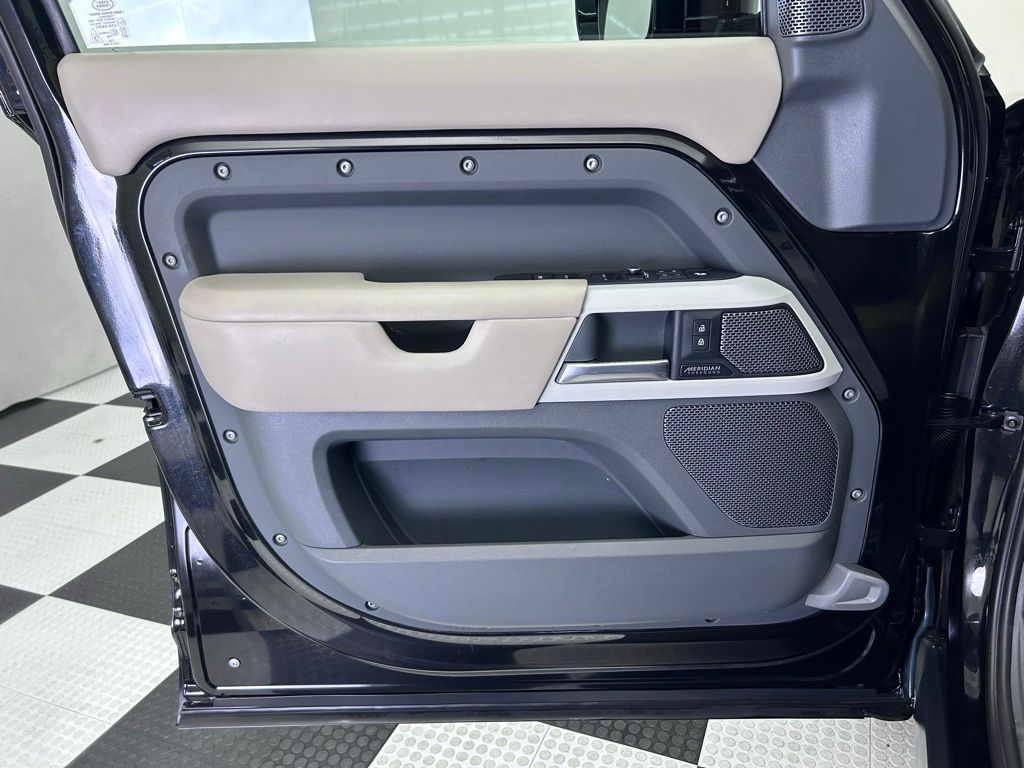 2022 Land Rover Defender XS Edition - Photo 24