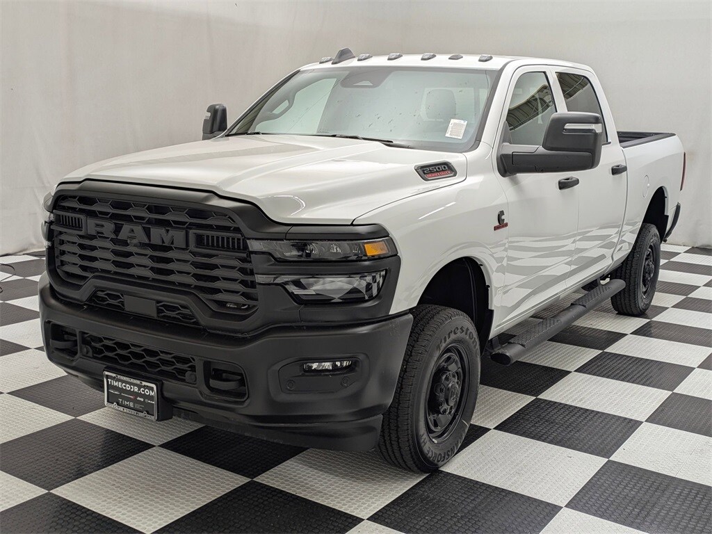 2025 Ram 2500 Tradesman photo 3