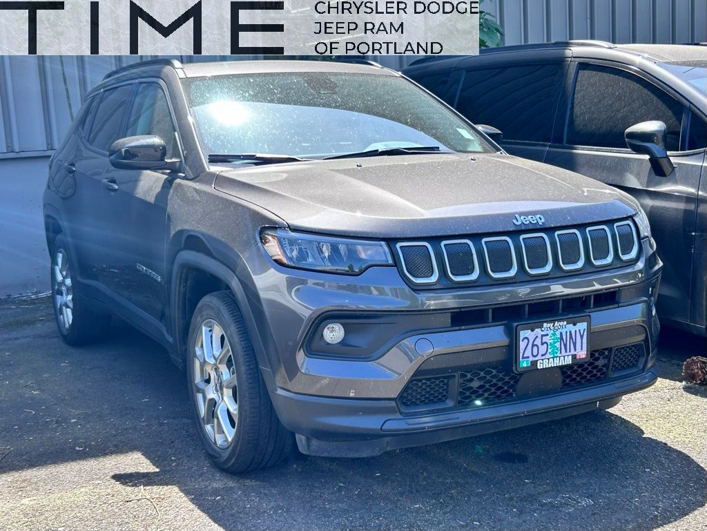 2022 Jeep Compass Latitude Lux