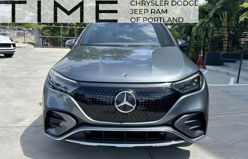 2023 Mercedes-Benz EQE SUV EQE 500 4MATIC's photo