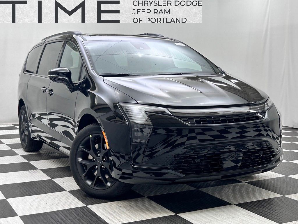 2027 Chrysler Pacifica Limited AWD's photo