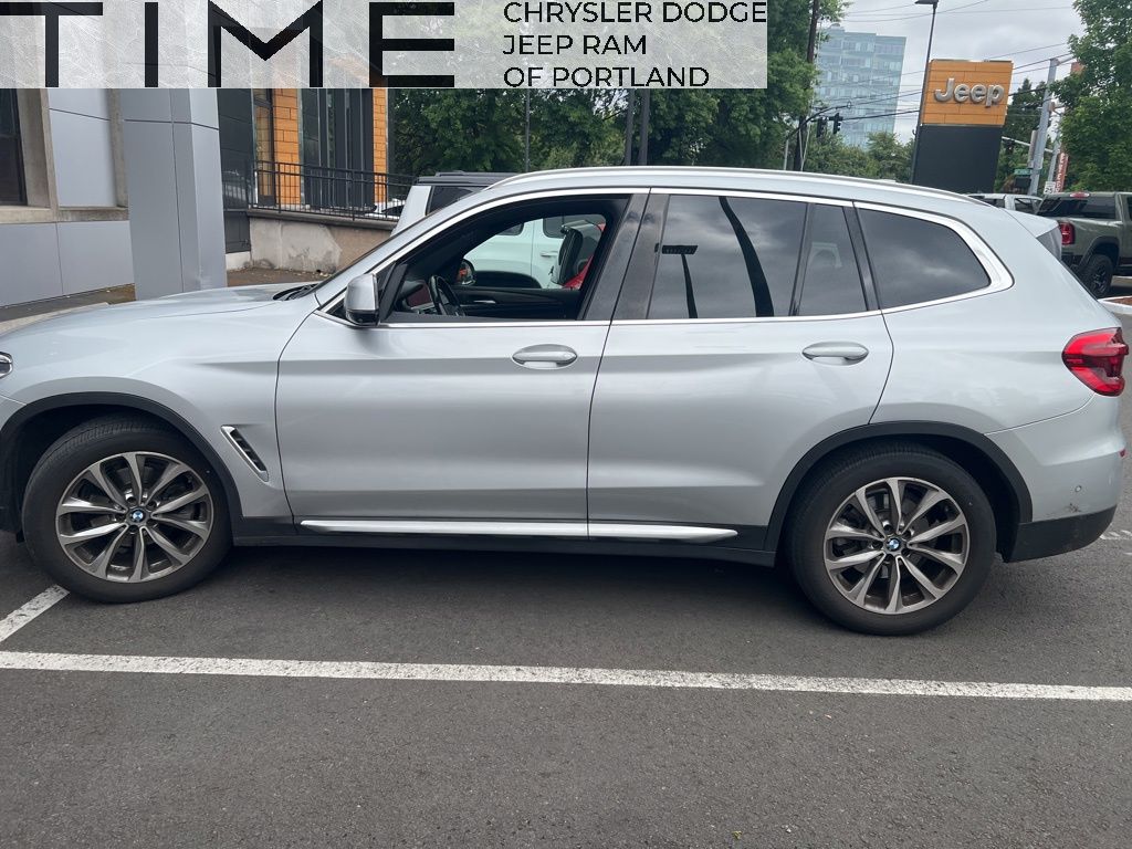 2018 BMW X3 xDrive30i's photo
