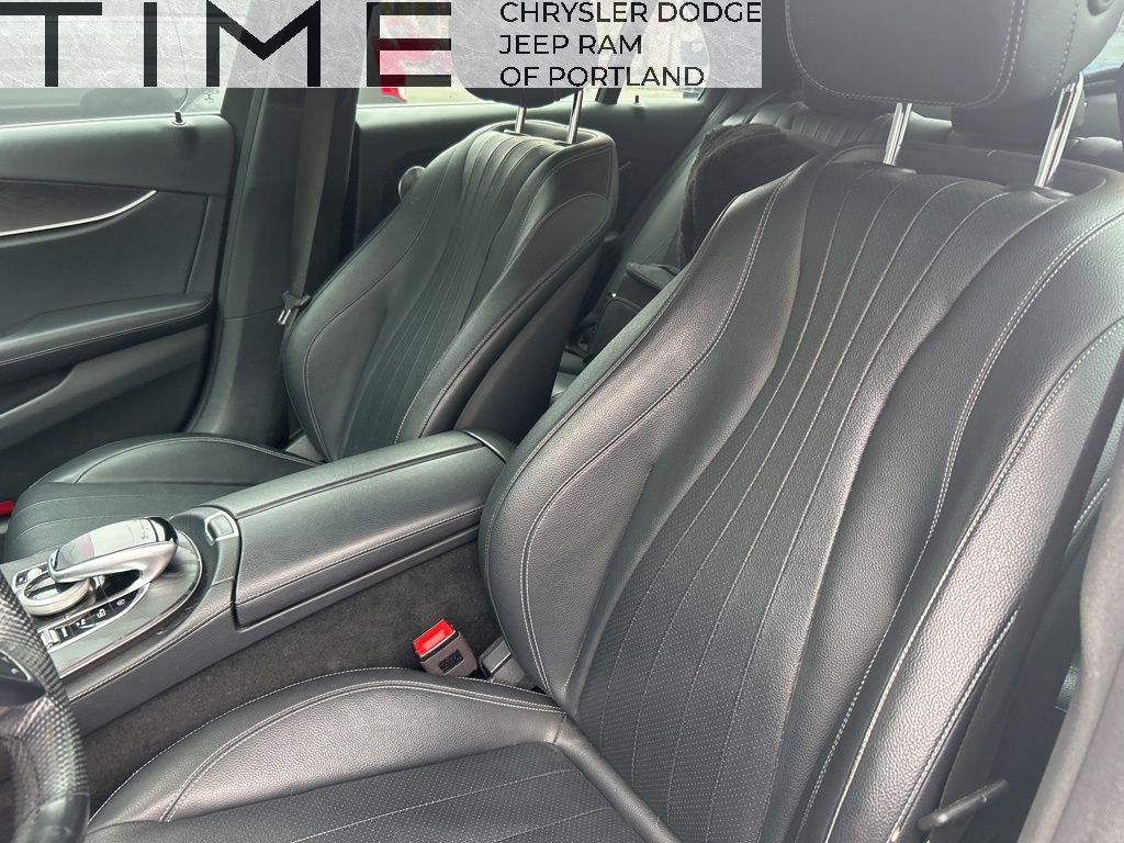 2018 Mercedes-Benz E-Class E300's photo